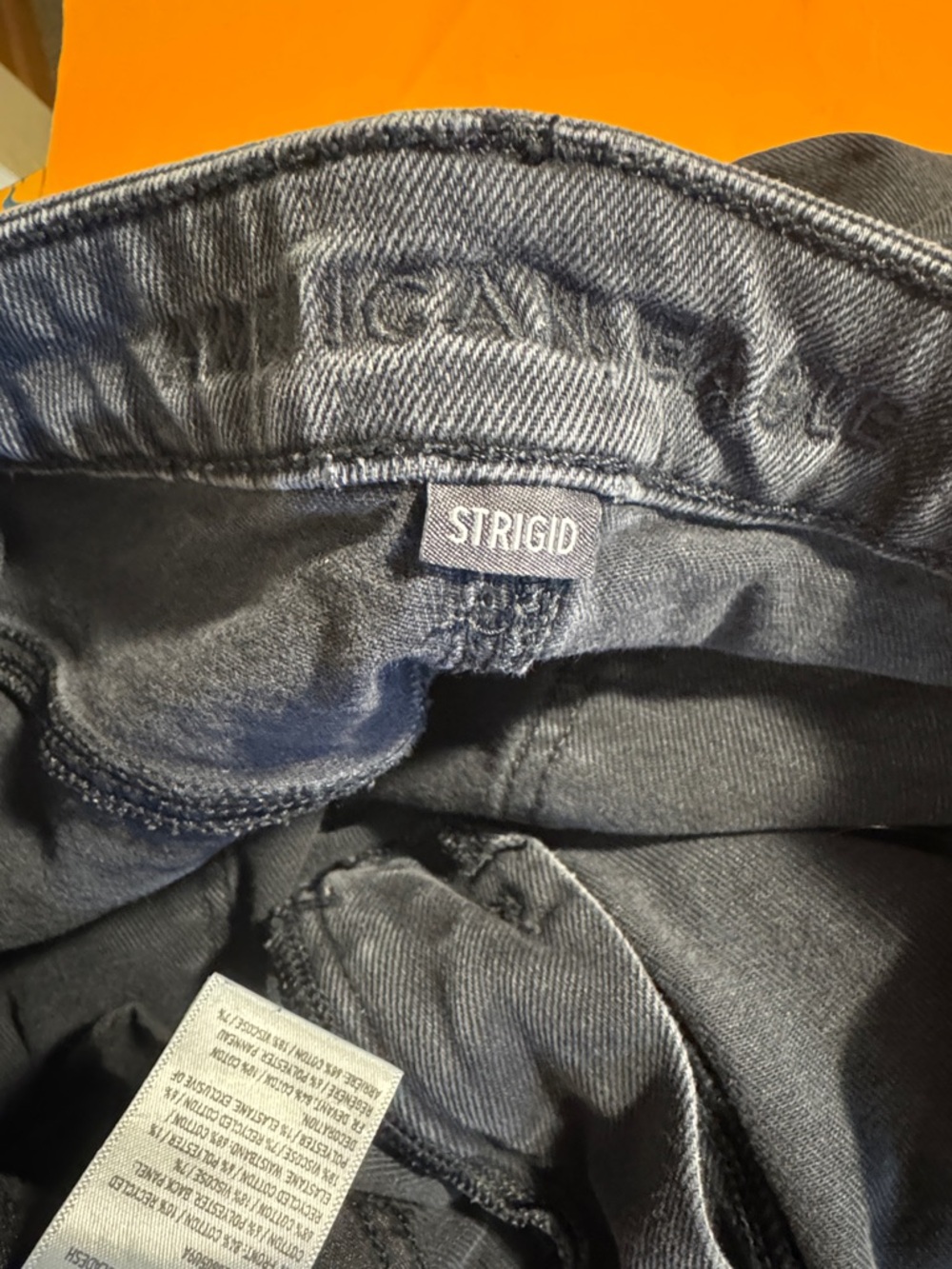 American Eagle Strigid Destroyed Jeans - Picture 2 of 6